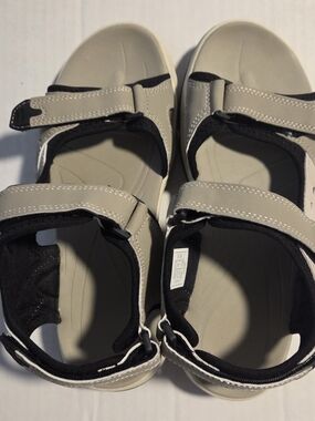 Dream Pairs Beige and Black Women’s Sport Sandals